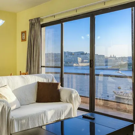 3br Apt With Breathtaking Views Of Valletta By 360 Estates *