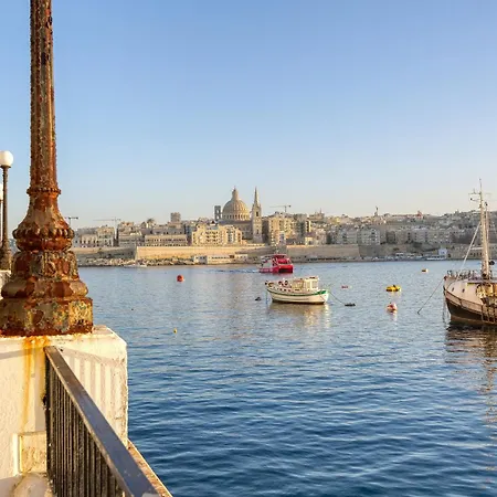 Apartment 3br Apt With Breathtaking Views Of Valletta By 360 Estates